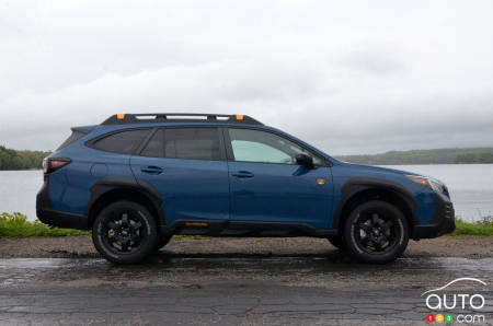 2022 Subaru Outback Wilderness, profile